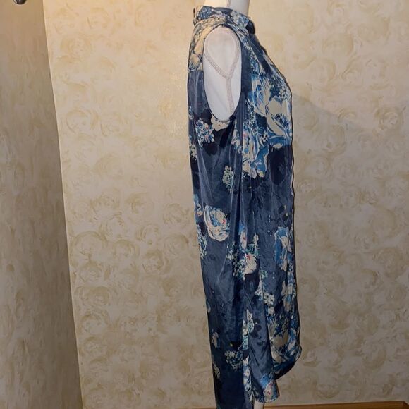 NWOT! Spruce & Sage Button down Dress! - Picture 7 of 12